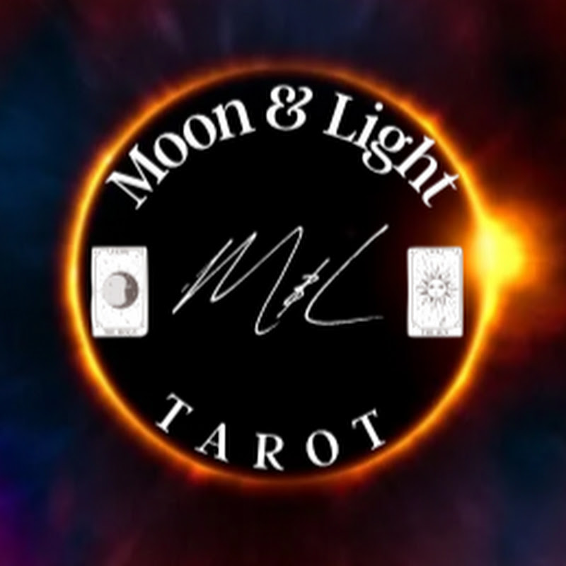 Moon & Light Tarot