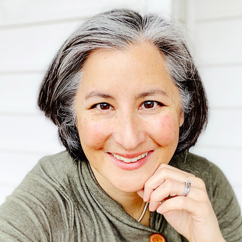 Suzanna Lee