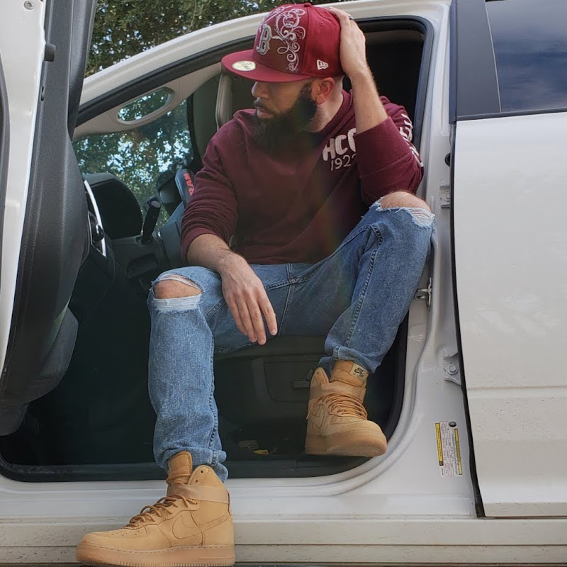 Trey D Kicks (Trey_D_Kicks)