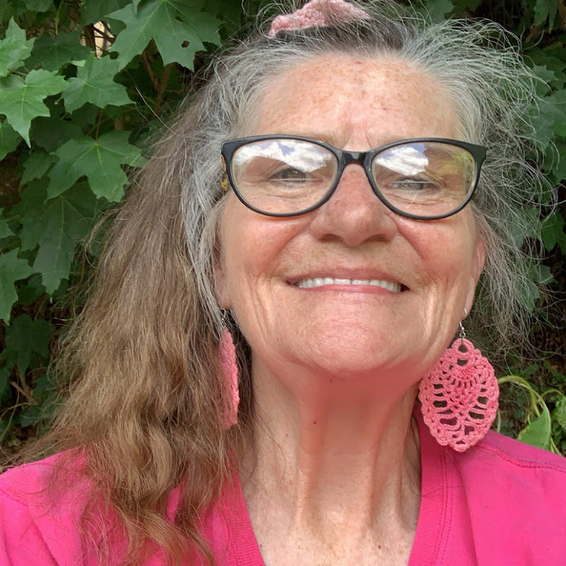 Knit, Purl, & Squirrel with GrannyDee! Thompson