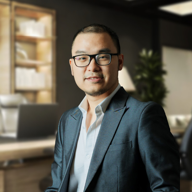 Leon Hartono