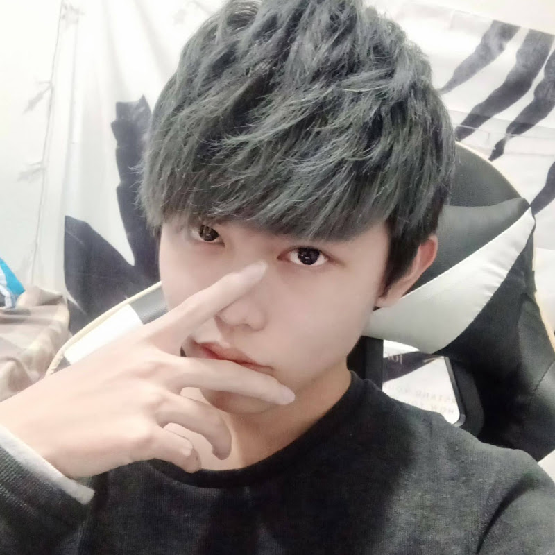 許名SHIU