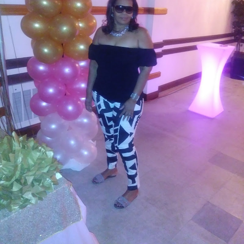 Lorna's Decor