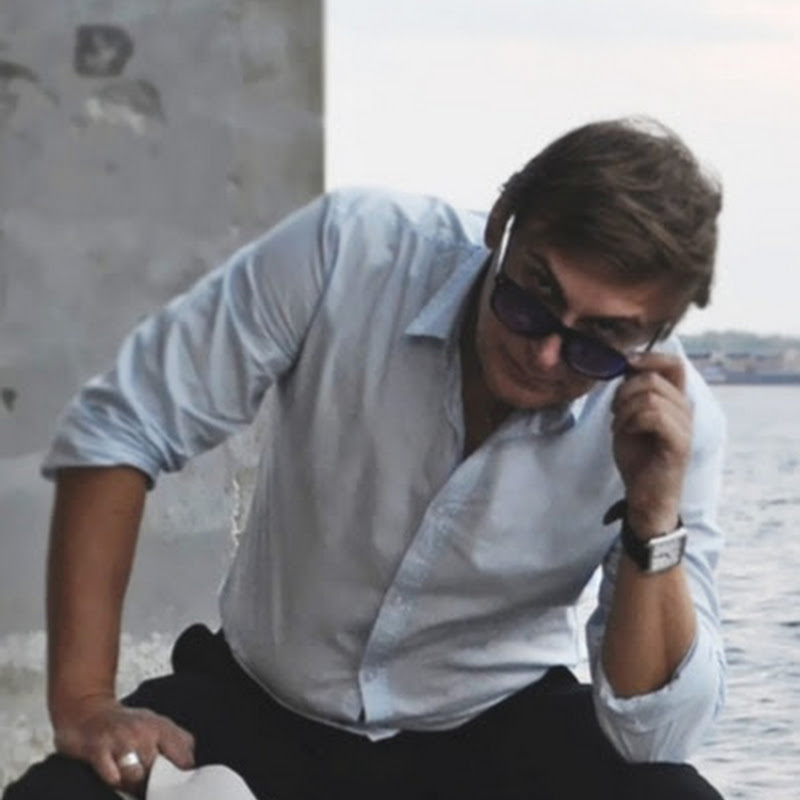 Философ Андрей Макаров